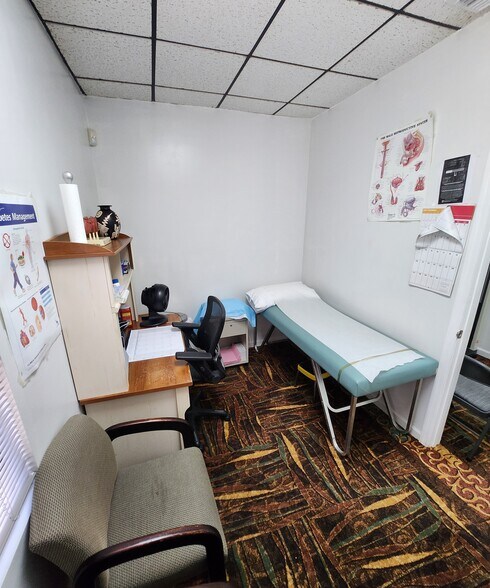 More Photos Of 3003 S Congress Ave, Lake Worth Medical For Sale