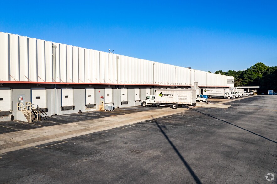 More Photos Of 605 Selig Dr SW, Atlanta Warehouse For Lease
