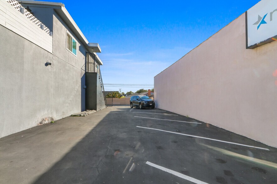 More Photos Of 2517 W Beverly Blvd, Montebello Storefront Retail Residential For Sale