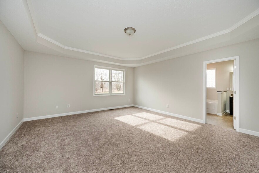 More Photos Of 65 Maplehurst Dr, Brownsburg Office For Sale