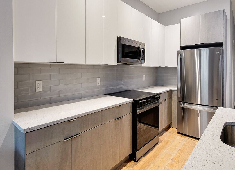 More Photos Of 113 W 13th St, New York Apartments For Sale