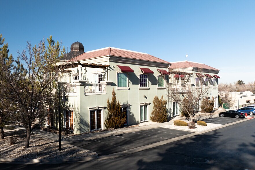 More Photos Of 540 W Plumb Ln, Reno Medical For Lease