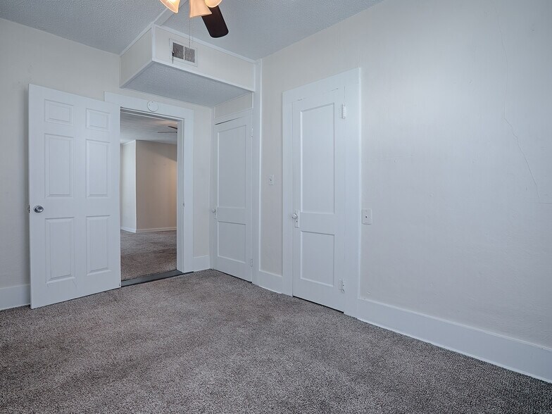 More Photos Of 422 E Citrus Ave, Eustis Multifamily For Sale