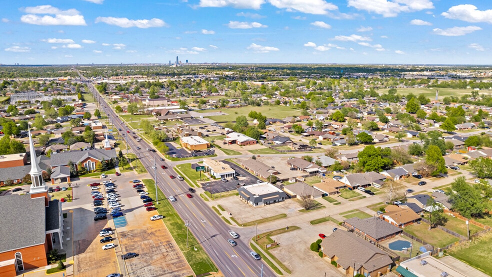 More Photos Of 8720 S Penn Ave, Oklahoma City Office For Sale