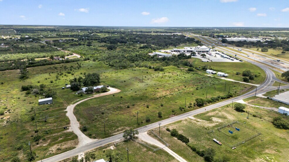 More Photos Of 180 County Road 777, Devine Land For Sale
