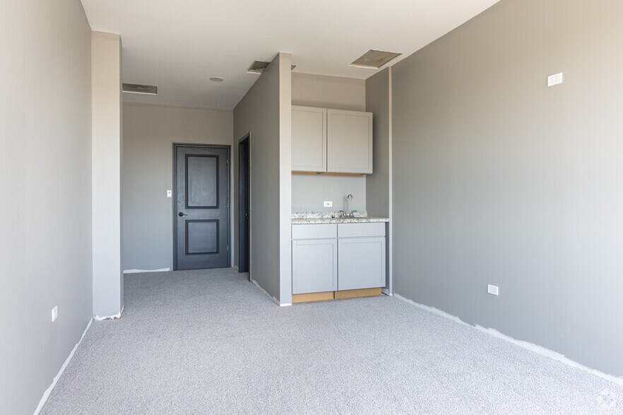 More Photos Of 4192 S Archer Ave, Chicago Bank For Sale