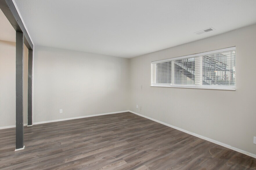 More Photos Of 4231-4239 Walnut St, Kansas City Apartments For Sale