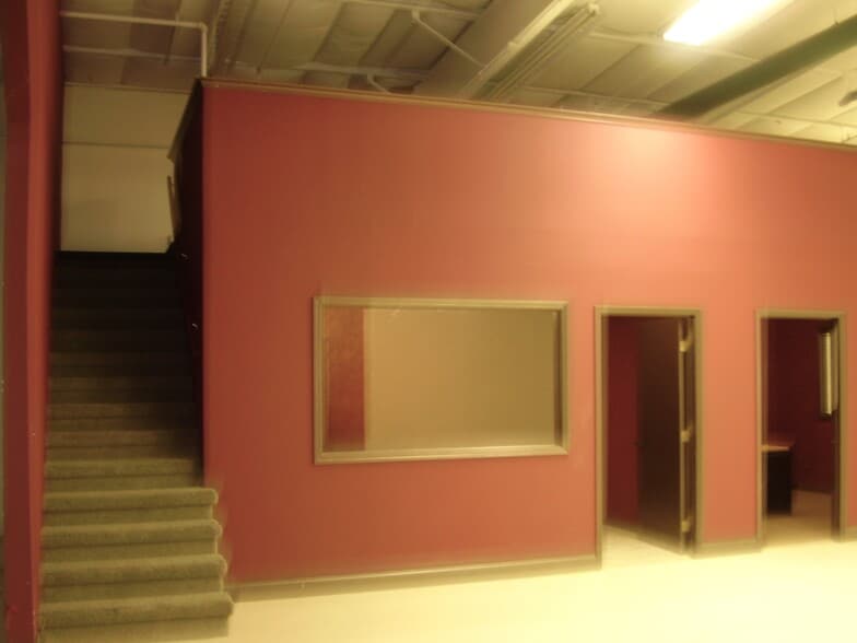 More Photos Of 2455-2476 M 139, Benton Harbor General Retail For Sale
