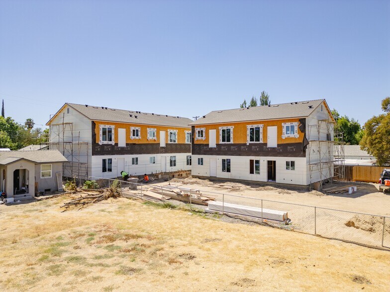 Primary Photo Of 40 W 13th St, Merced Apartments For Sale
