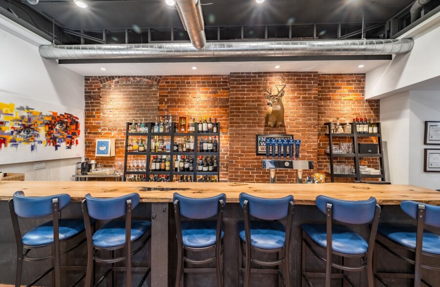 More Photos Of 209 Grant St, Wausau Restaurant For Sale