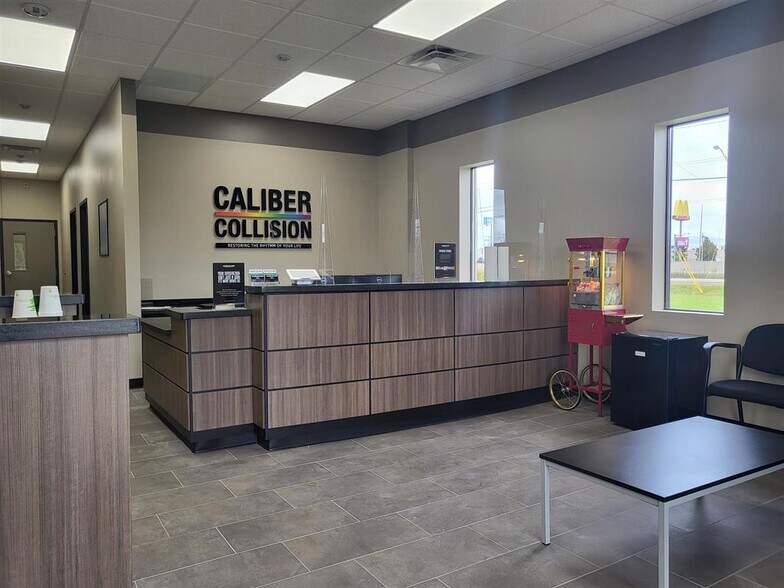 More Photos Of 1465 S Washburn St, Oshkosh Industrial For Sale