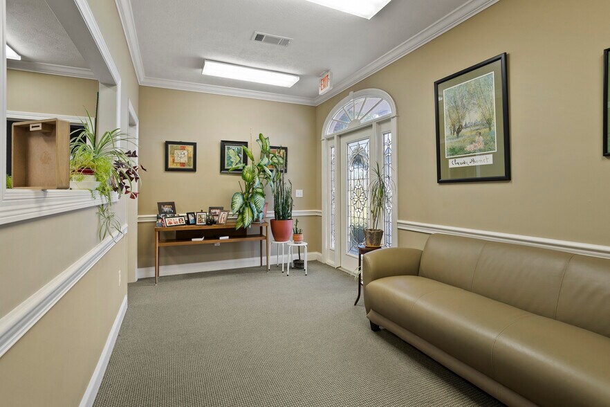 More Photos Of 112 Byram Pky, Byram Office For Sale