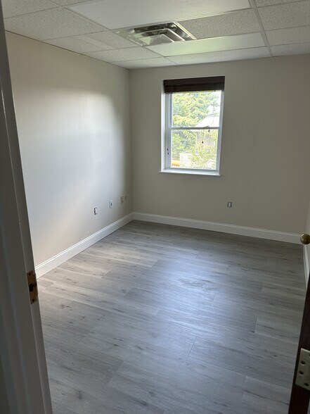 More Photos Of 1786 Wilmington West Chester Pike, Glen Mills Medical For Lease