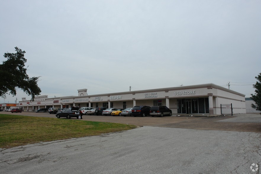 More Photos Of 6515 Corporate Dr, Houston Storefront Retail Office For Sale