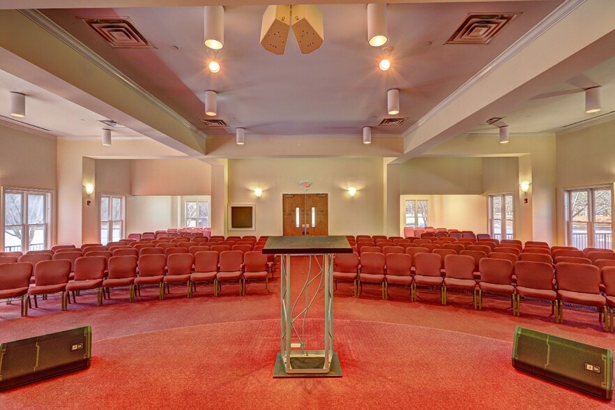 More Photos Of 3800 Lenora Church Rd, Snellville Religious Facility For Sale