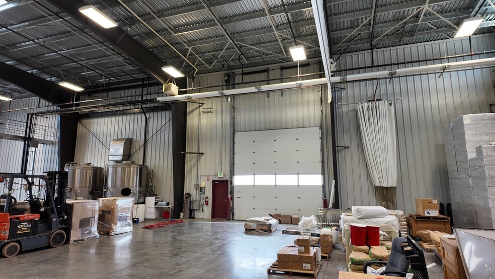 More Photos Of 8111 Keene Rd, West Richland Manufacturing For Sale