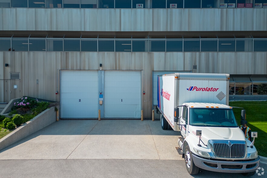 More Photos Of 6815 8th St NE, Calgary Office For Lease