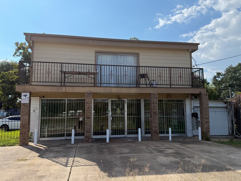 Primary Photo Of 11611 Homestead Rd, Houston Freestanding For Lease