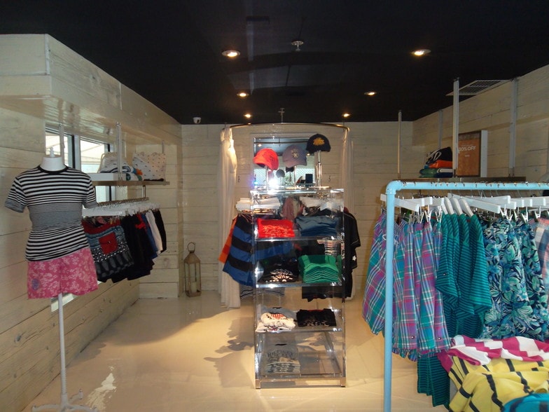 More Photos Of 616 Collins Ave, Miami Beach Storefront Retail Office For Lease