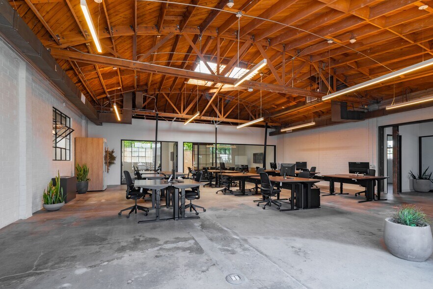 More Photos Of 5920-5924 Blackwelder St, Culver City Office For Lease