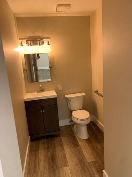 More Photos Of 706 Turnbull Ave, Altamonte Springs Office For Lease