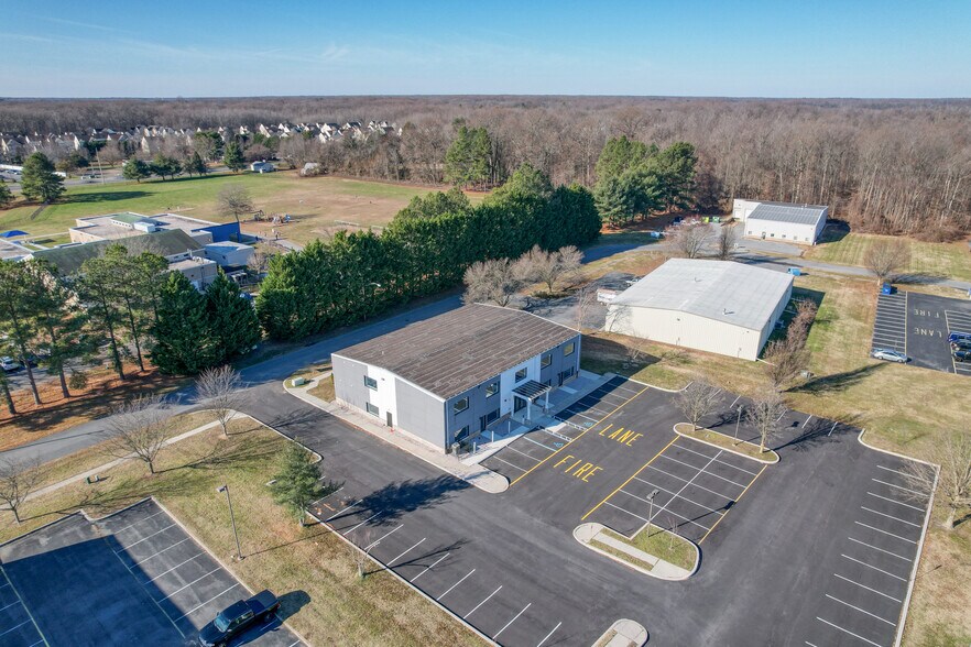 More Photos Of 1241 College Park Dr, Dover Loft Creative Space For Lease