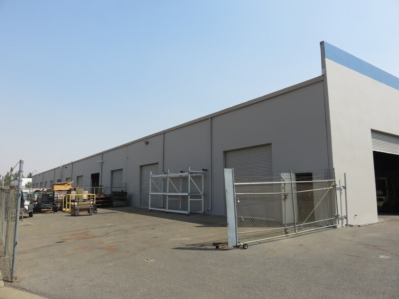 More Photos Of 630 Eubanks Ct, Vacaville Warehouse For Lease