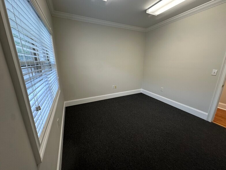 More Photos Of 11797 Northfall Ln, Alpharetta Medical For Lease