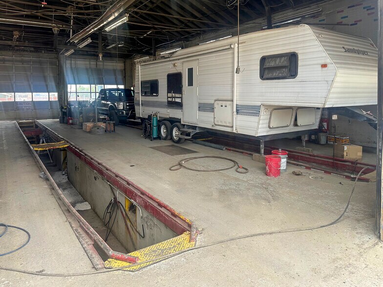 More Photos Of 758 W 1500 N, Salt Lake City Service For Lease