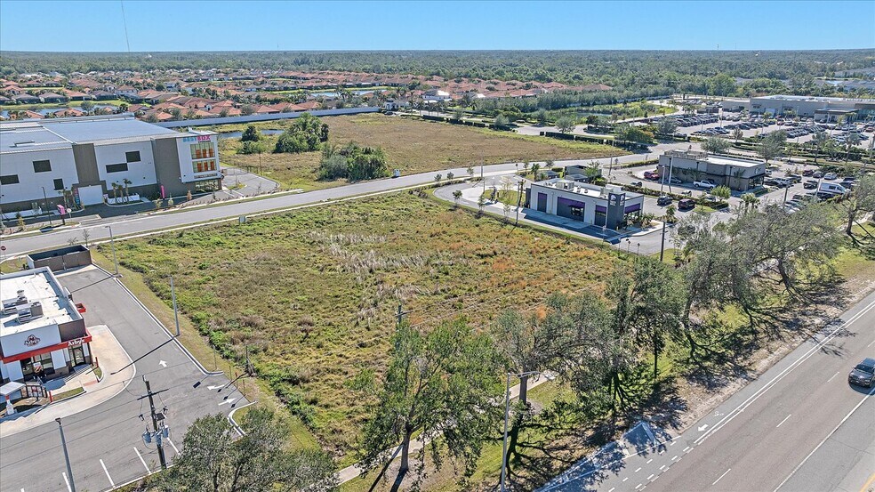 More Photos Of 19450 Times Cir, Venice Land For Lease