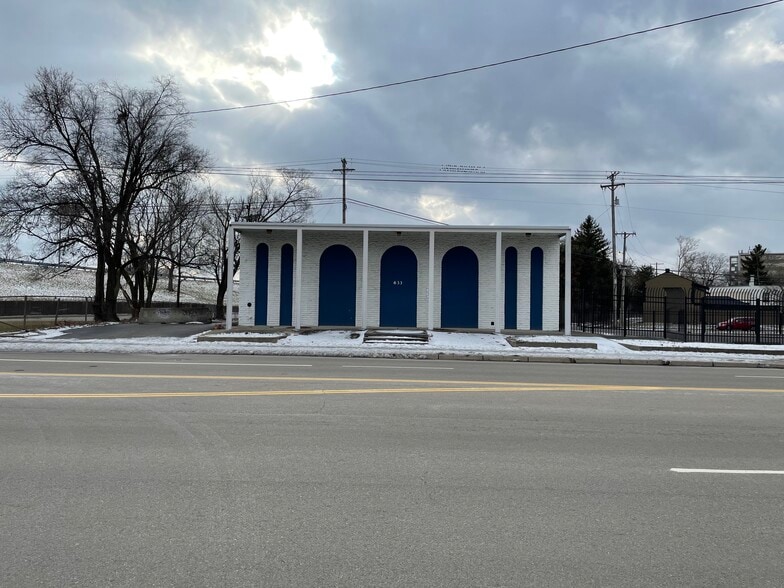 More Photos Of 633 Wayne Ave, Dayton Freestanding For Sale