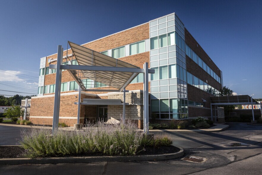 Primary Photo Of 4850 Red Bank Rd, Cincinnati Medical For Lease