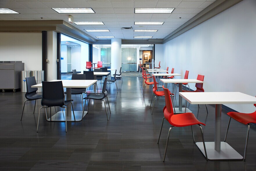 More Photos Of 7900 International Dr, Bloomington Office For Lease