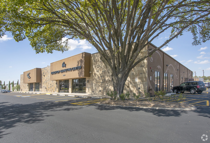 Primary Photo Of 4441-4447 Sigma Rd, Dallas Showroom For Lease