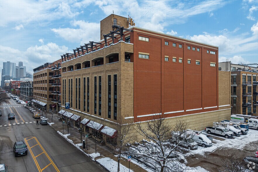 More Photos Of 1301 W Madison St, Chicago Apartments For Lease