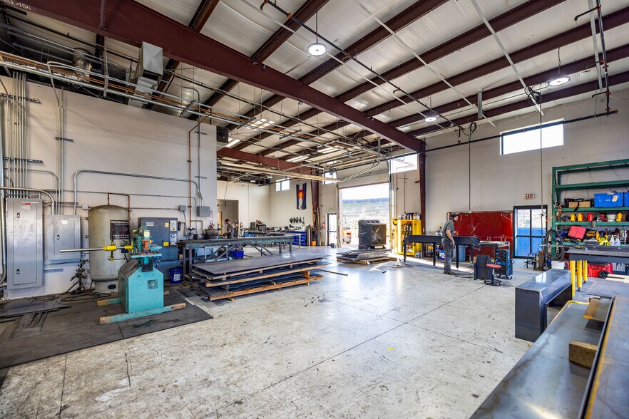 More Photos Of 3000 Airport Dr, Erie Research And Development For Sale