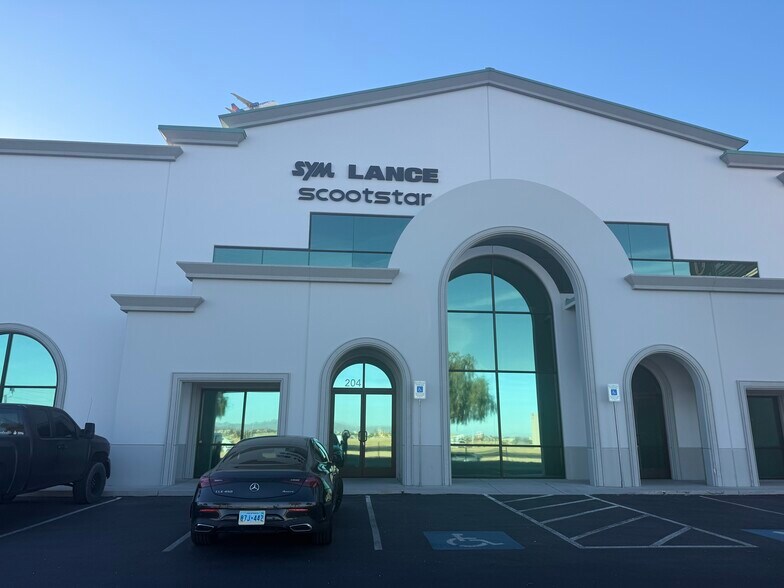 More Photos Of 7660 Dean Martin Dr, Las Vegas Warehouse For Lease