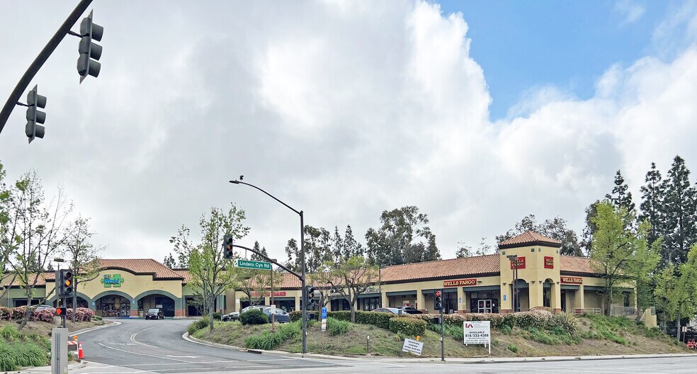 Primary Photo Of 632 Lindero Canyon Rd, Oak Park Restaurant For Lease