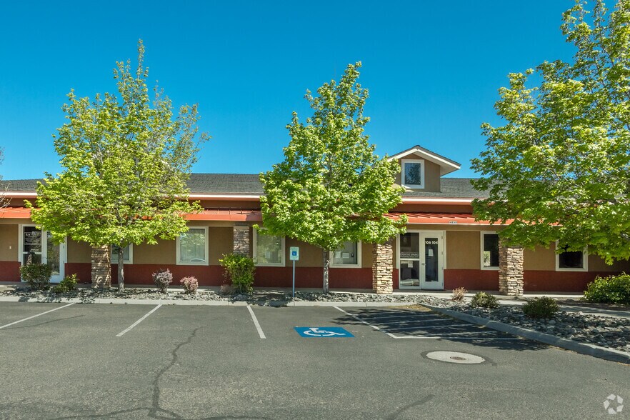 More Photos Of 4830 Vista Blvd, Sparks Office For Lease
