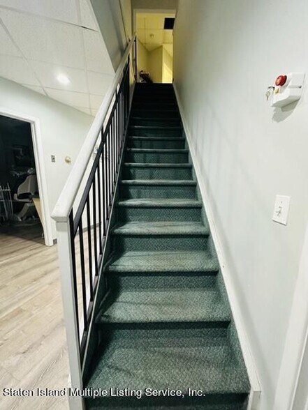More Photos Of 15 1st St, Staten Island Office For Sale