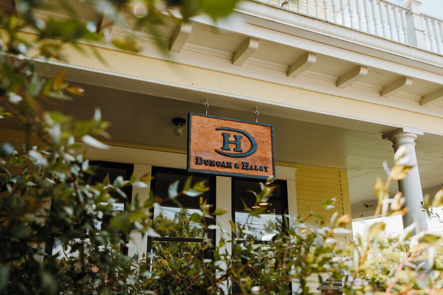 Primary Photo Of 2753 S Washington St, Seattle Office For Sale