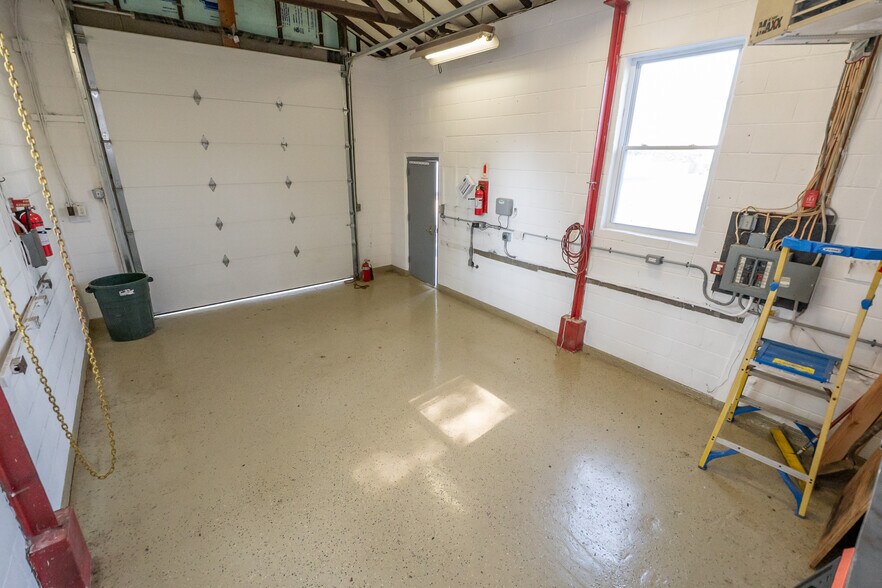 More Photos Of 33 Bordentown Tpke, Jamesburg Warehouse For Sale