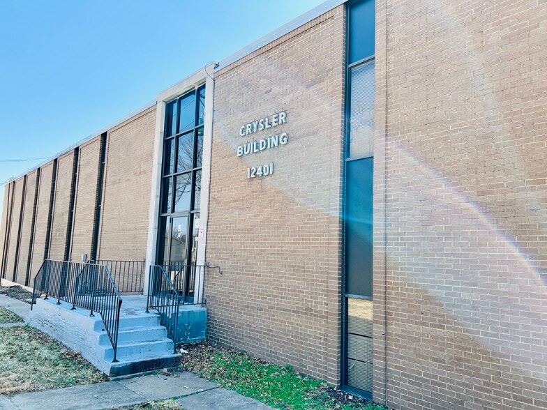 More Photos Of 12401 E 43rd St, Independence Medical For Lease