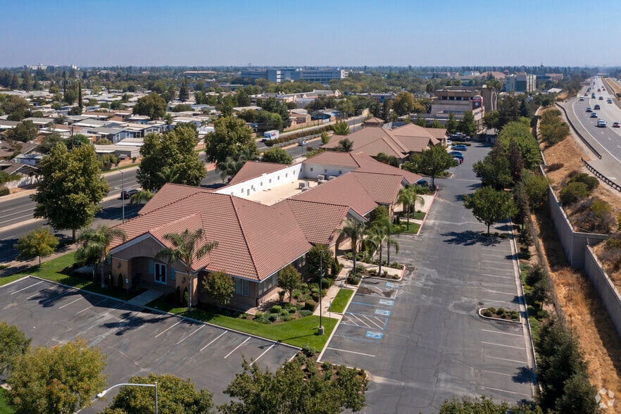 More Photos Of 7575 N Fresno St, Fresno Office For Lease