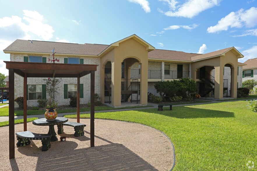 More Photos Of 2501 Hibiscus Ave, McAllen Apartments For Sale