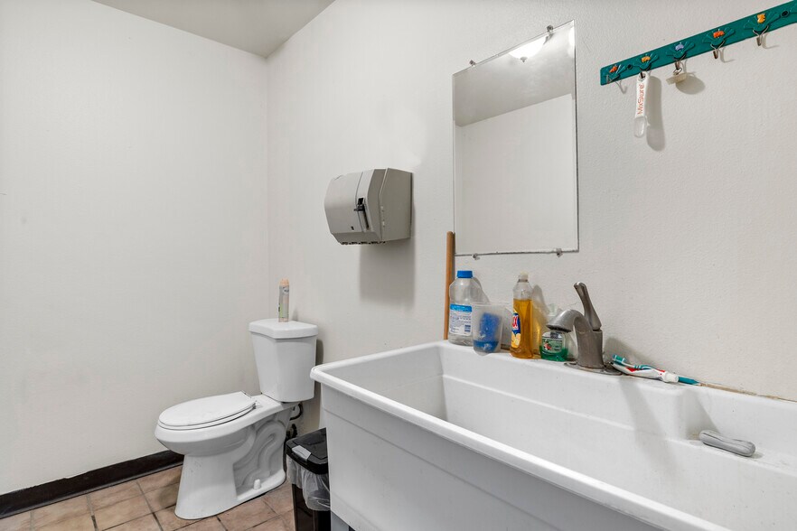 More Photos Of 2746 Durfee Ave, El Monte Warehouse For Sale