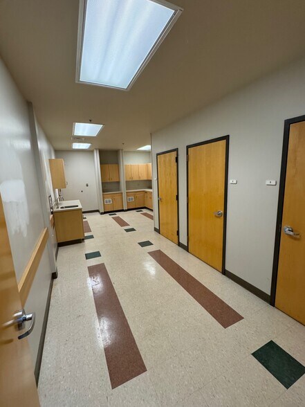 More Photos Of 3350 Broadmoor Ave SE, Grand Rapids Medical For Lease