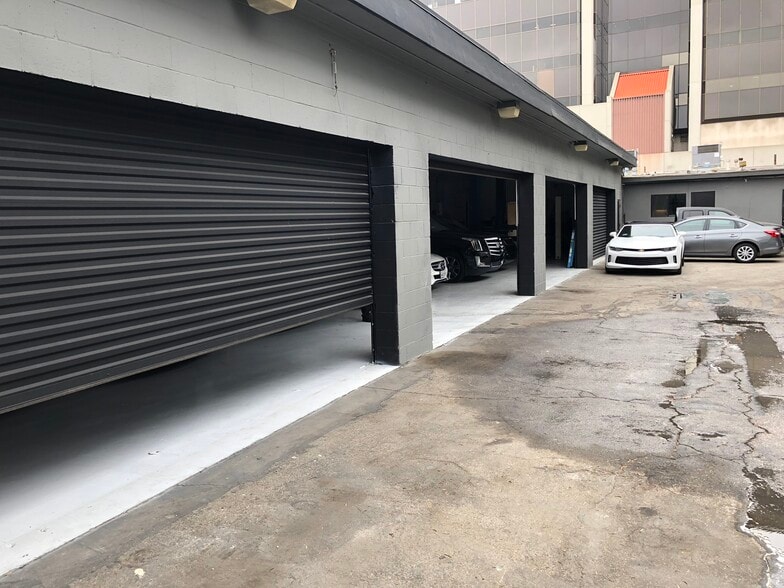 More Photos Of 2219 Colby Ave, Los Angeles Auto Repair For Sale