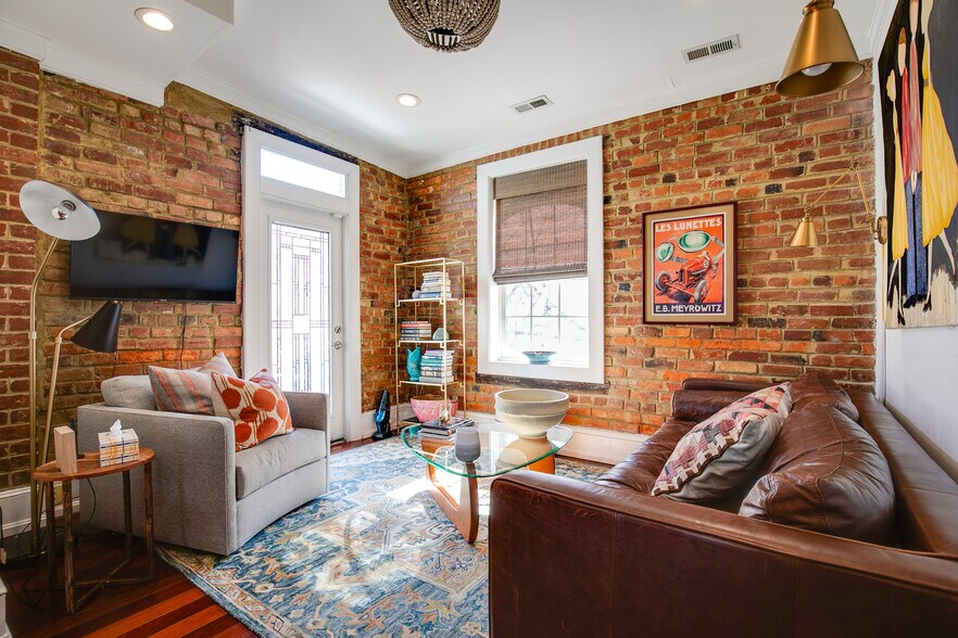 More Photos Of 221 E Clay St, Richmond Storefront Retail Residential For Sale