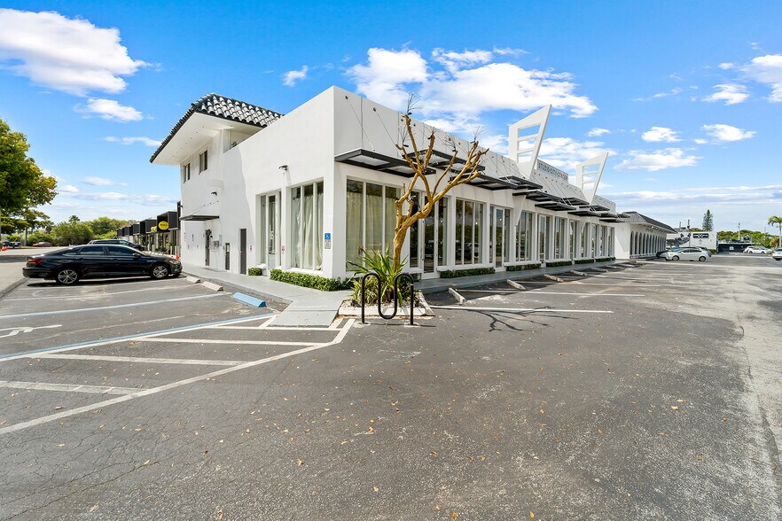 More Photos Of 1229-1231 NE 9th Ave, Fort Lauderdale Flex For Lease
